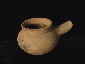 陶药锅（战国时期）